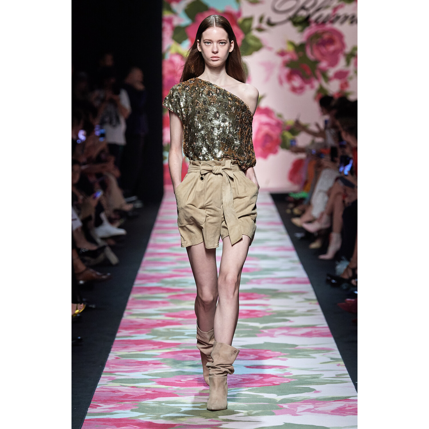 Фото Blumarine Spring 2020 / Blumarine весна-лето 2020 / Неделя моды: Милан